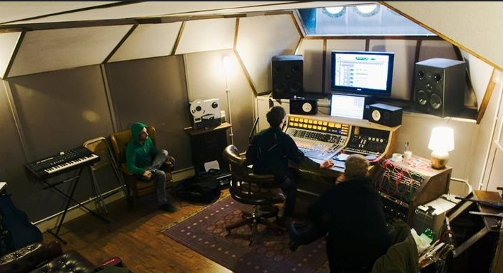 Live video session reference image
